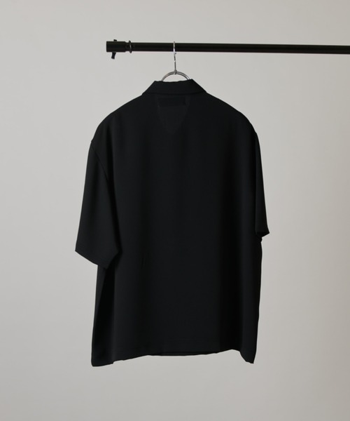 CULLNI（クルニ）の「【CULLNI exclusive for Lui's】ハーフジップ半袖ポロ（ポロシャツ・メンズ・ブラック/チャコールグレー/オフホワイト・1/2）」の9枚目の写真