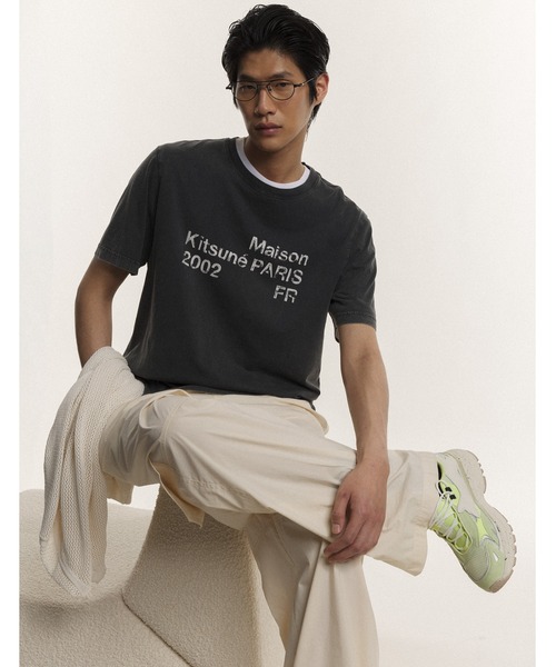 Maison Kitsune(メゾンキツネ)の「MAISON KITSUNE 2002 FADED COMFORT TEE-SHIRT(Tシャツ/カットソー・メンズ・ブラック×グレー/ブルー・XL/M/S/XS/XXS/L)」の13枚目の写真