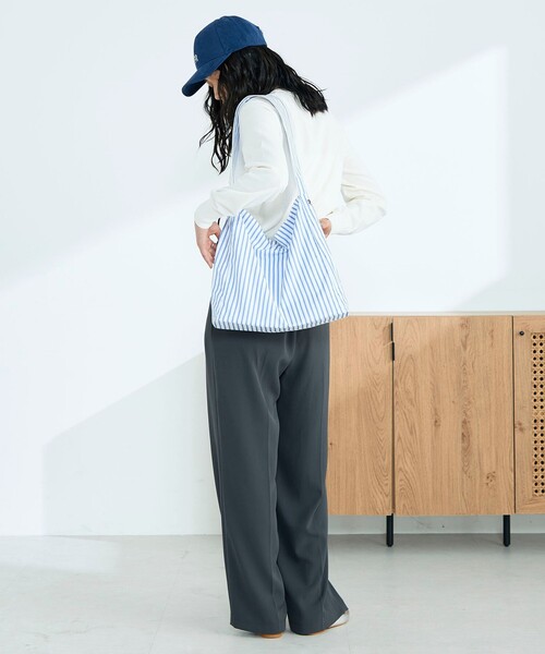 fredy emue(フレディエミュ)の「FR刺繍コットン混BASICカーディガン(カーディガン/ボレロ・レディース・ネイビー/ブラウン/ベビーピンク/オフホワイト・38)」の7枚目の写真