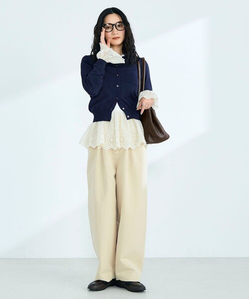 fredy emue(フレディエミュ)の「FR刺繍コットン混BASICカーディガン(カーディガン/ボレロ・レディース・ネイビー/ブラウン/ベビーピンク/オフホワイト・38)」の21枚目の写真