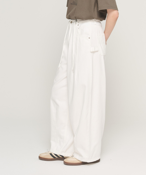 CARGOBROS FOR WOMAN(カーゴブロスフォーウィメン)の「バルーンストリングワイドコットンパンツ(ホワイト)(その他パンツ・レディース・その他・SMALL/MEDIUM/LARGE)」の2枚目の写真