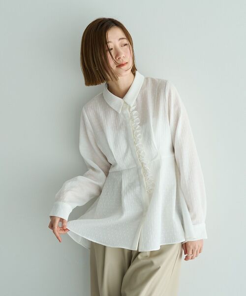 YECCA VECCA（イェッカヴェッカ）の「パールジャガードペプラムブラウス（シャツ/ブラウス・レディース・ブラック/オフホワイト・FREE）」の3枚目の写真