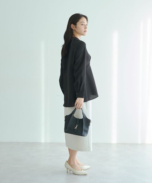 YECCA VECCA（イェッカヴェッカ）の「パールジャガードペプラムブラウス（シャツ/ブラウス・レディース・ブラック/オフホワイト・FREE）」の16枚目の写真