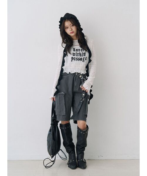 jouetie(ジュエティ)の「カーゴカプリパンツ ハーフパンツ(カーゴパンツ・レディース・ブラック/カーキ・MEDIUM)」の10枚目の写真