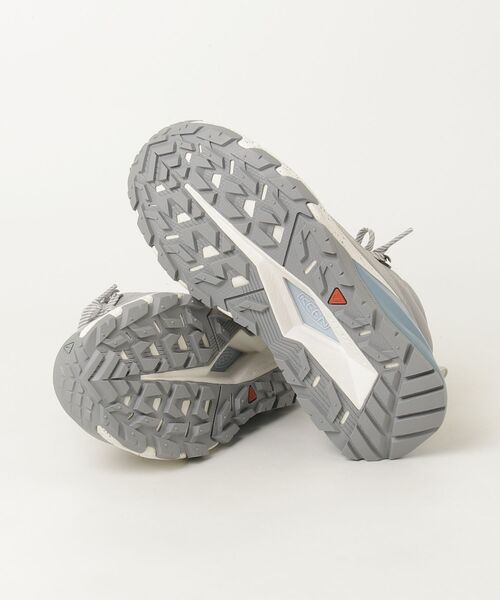 KEEN(キーン)の「TARGHEE APEX MID WP / ターギー エイペックス ミッド ウォータープルーフ / レディース ブーツ(ブーツ・レディース・グレー・23cm/23.5cm/24cm/24.5cm/25cm/25.5cm/22.5cm)」の3枚目の写真