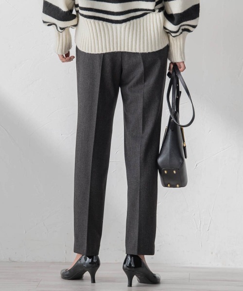 la.f…(ラエフ)の「両面起毛2WAYストレッチテーパードパンツ(スラックス・レディース・オフホワイト/ブラック系その他/ダークグレー・7号/9号/11号)」の14枚目の写真