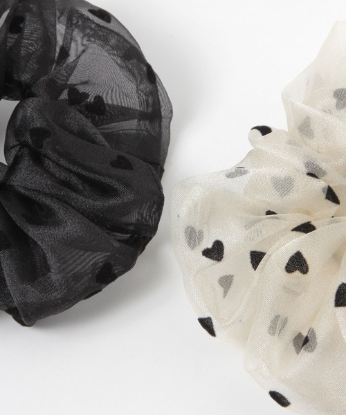 LAKOLE（ラコレ）の「ハートシフォンシュシュ / 633143（シュシュ・レディース・ブラック/ベージュ・FREE）」の3枚目の写真