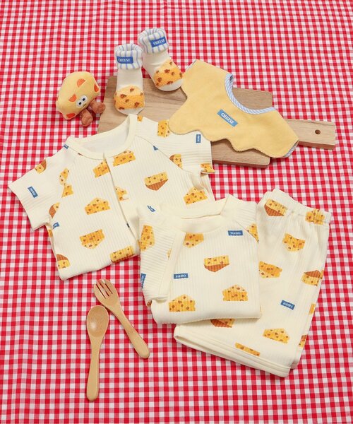 apres les cours（アプレレクール）の「【リンク】3時のおやつ柄スタイ&ロンパス セット（ロンパース・キッズ・ピンク/イエロー・80/70）」の6枚目の写真