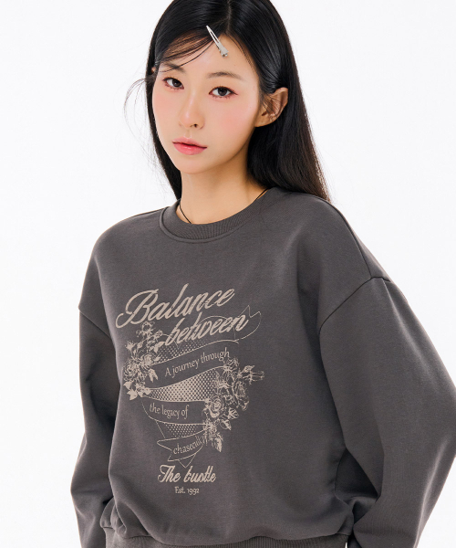 CHASECULT(チェイスカルト)の「レディース クロップグラフィック スウェットシャツ-FARG5171B09(Tシャツ/カットソー・レディース・ダークグレー・90/85)」の1枚目の写真