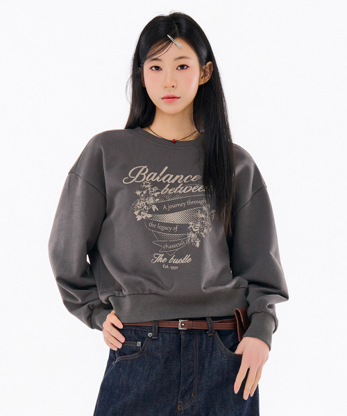 CHASECULT(チェイスカルト)の「レディース クロップグラフィック スウェットシャツ-FARG5171B09(Tシャツ/カットソー・レディース・ダークグレー・90/85)」の5枚目の写真