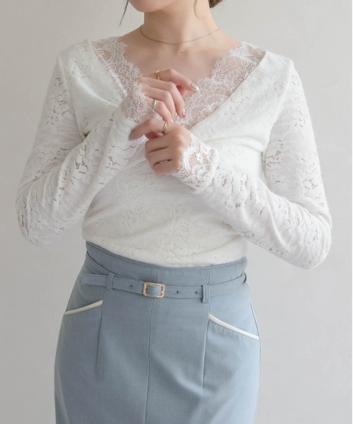 MISCH MASCH(ミッシュマッシュ)の「2026春夏新作 フロントツイストレーストップス(Tシャツ/カットソー・レディース・ホワイト・フリ-)」の9枚目の写真