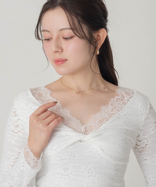 MISCH MASCH(ミッシュマッシュ)の「2026春夏新作 フロントツイストレーストップス(Tシャツ/カットソー・レディース・ホワイト・フリ-)」の21枚目の写真