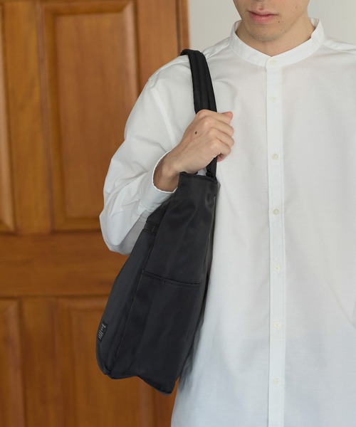 GUSCIO UOMO（グッシオ ウォーモ）の「【グッシオ　ウォーモ】ナイロントートバッグ　撥水　軽量　通学（ビジネスバッグ・メンズ・ネイビー/カーキ/ブラック・FREE）」の6枚目の写真