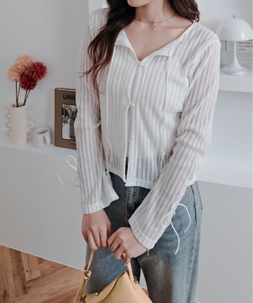 kirakiraShop(キラキラショップ)の「透かし編み リブ リボン タッセル カーディガン(カーディガン/ボレロ・レディース・ブラック/ブルー/ホワイト/イエロー・FREE)」の8枚目の写真