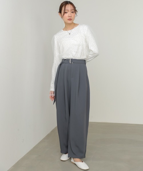 Bab(バブ)の「【選べるサイズ展開】ツータックルーズベルト付スラックスパンツ(スラックス・レディース・ブラック/モカ/チャコールグレー・S/M)」の5枚目の写真