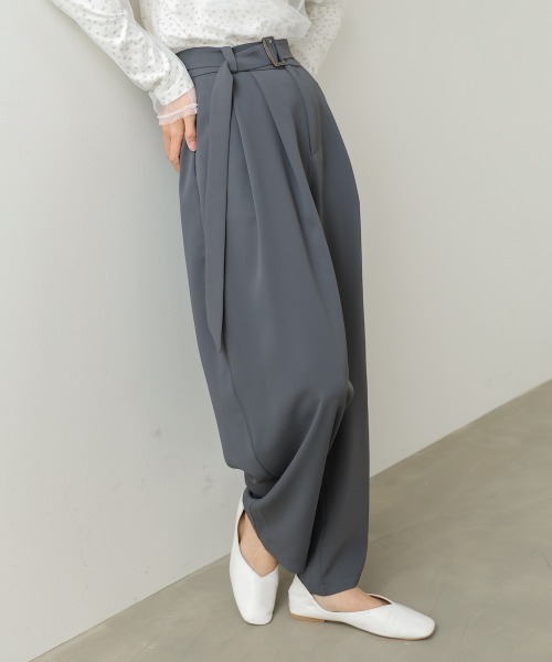 Bab(バブ)の「【選べるサイズ展開】ツータックルーズベルト付スラックスパンツ(スラックス・レディース・ブラック/モカ/チャコールグレー・S/M)」の7枚目の写真