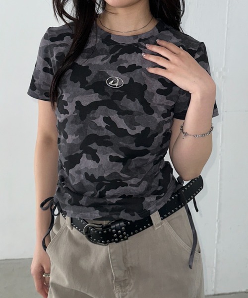 Bamm(バム)の「メタルパッチカモフラピチTシャツ(Tシャツ/カットソー・レディース・グレー/グリーン・FREE)」の2枚目の写真