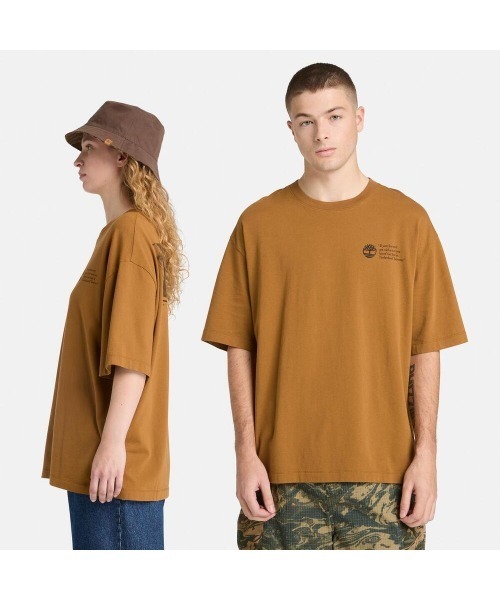 Timberland(ティンバーランド)の「アーカイブ ブーツ 半袖 Tシャツ ユニセックス(Tシャツ/カットソー・メンズ・ダークベージュ・X-LARGE/SMALL/MEDIUM/LARGE/XX-LARGE)」の1枚目の写真