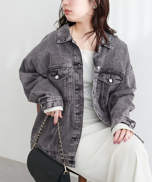 natural couture(ナチュラルクチュール)の「ビッグシルエットデニムジャケット(デニムジャケット・レディース・ブラック/インディゴブルー/ブルー・FREE)」の4枚目の写真