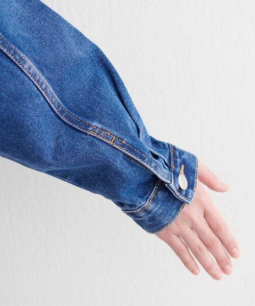 natural couture(ナチュラルクチュール)の「ビッグシルエットデニムジャケット(デニムジャケット・レディース・ブラック/インディゴブルー/ブルー・FREE)」の20枚目の写真