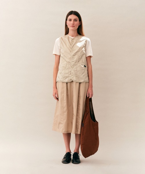 LAVENHAM(ラベンハム)の「Lavenham Exclusive - Washed Round Bag Unisex / ウォッシュド ラウンド バッグ ユニセックス(ショルダーバッグ・メンズ・ブラック/テラコッタ・ONE SIZE)」の11枚目の写真