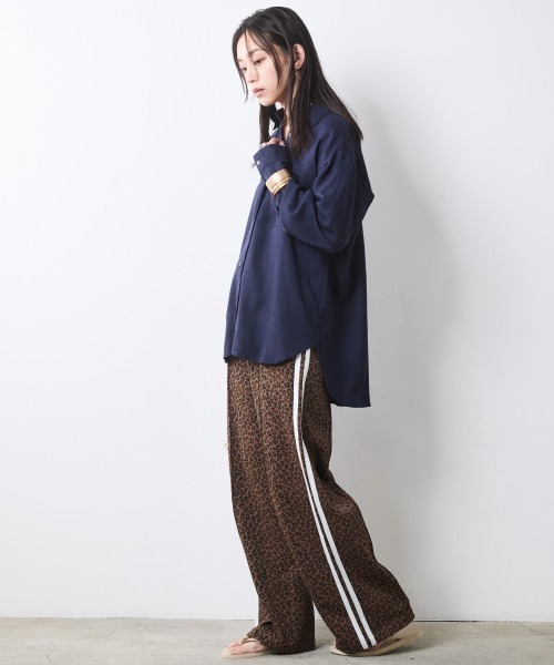 CHIC STYLE(シックスタイル)の「レーヨン麻シャツ<大きいサイズ有>シックスタイル(シャツ/ブラウス・レディース・ネイビー/サックスブルー・L/LL/3L/4L/5L/M)」の22枚目の写真