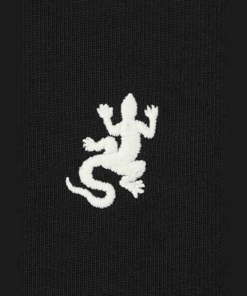 agnes b.(アニエスベー)の「メンズ 刺繍 コットン 半袖 Tシャツ "Lezard"(Tシャツ/カットソー・メンズ・ブラック・2/3/1)」の6枚目の写真