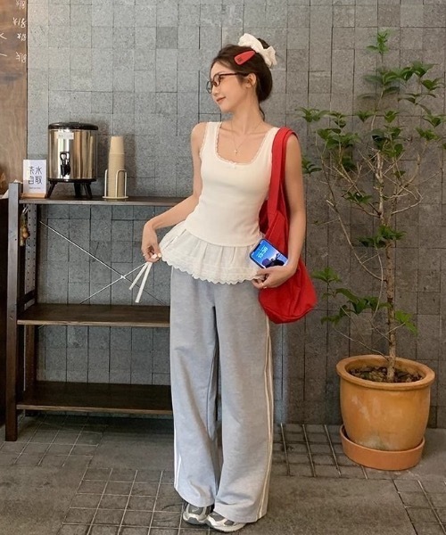 Teem Store(チームストア)の「レース裾タンクトップ(タンクトップ・レディース・ホワイト・F)」の5枚目の写真