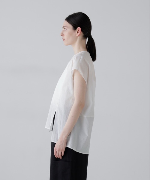 ADORE(アドーア)の「◆ドットメッシュブラウス(シャツ/ブラウス・レディース・ホワイト/グレー/ネイビー・38)」の20枚目の写真