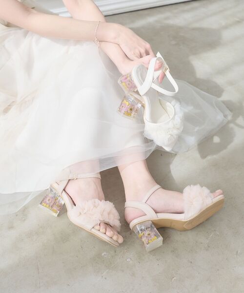 MAJESTIC LEGON（マジェスティックレゴン）の「フラワークリアヒールフリルサンダル（サンダル・レディース・ピンク/アイボリー・SMALL/MEDIUM/LARGE/X-LARGE）」の5枚目の写真