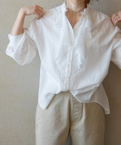 JOURNAL STANDARD LUXE（ジャーナルスタンダード　ラックス）の「ラッフルフリルレースブラウス（シャツ/ブラウス・レディース・ホワイト/ブラック・FREE）」の5枚目の写真