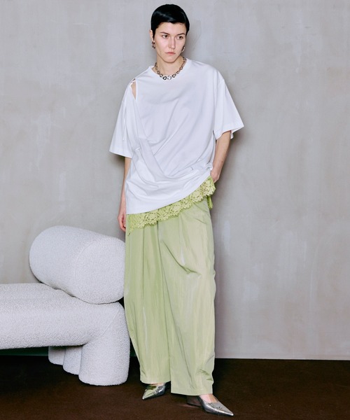 MAISON SPECIAL(メゾンスペシャル)の「Asymmetrical Drape T-Shirt/アシンメトリードレープTEE(Tシャツ/カットソー・レディース・ホワイト/イエロー/パープル/ブラック・FREE)」の6枚目の写真