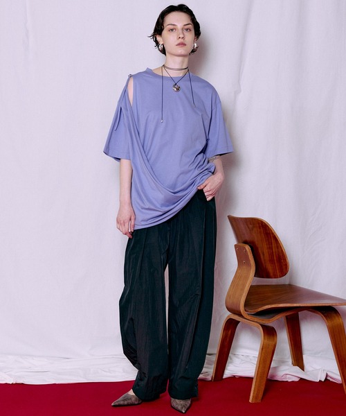 MAISON SPECIAL(メゾンスペシャル)の「Asymmetrical Drape T-Shirt/アシンメトリードレープTEE(Tシャツ/カットソー・レディース・ホワイト/イエロー/パープル/ブラック・FREE)」の10枚目の写真