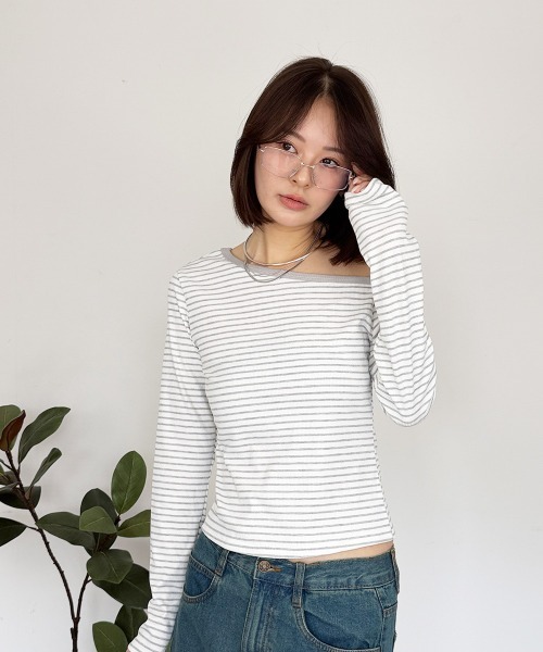 mellomela.(メロメラ)の「ボーダーワンショルトップス(Tシャツ/カットソー・レディース・レッド/ブラック/グレー・FREE)」の2枚目の写真