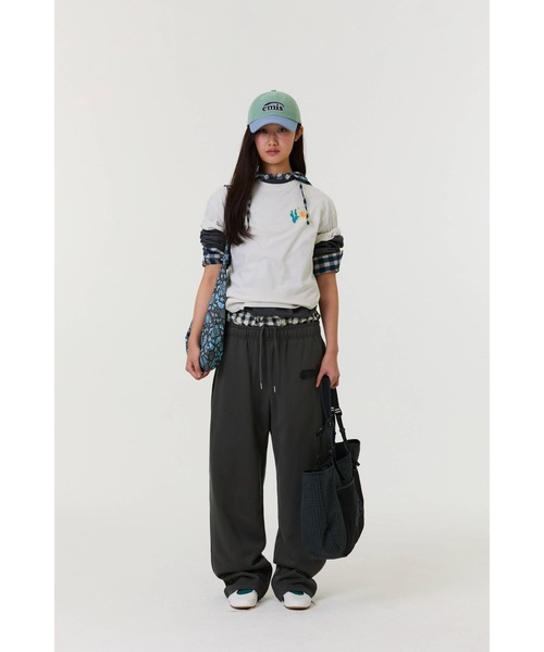 EMIS(イミス)の「COASTAL EMBROIDERY T-SHIRT(Tシャツ/カットソー・レディース・ネイビー/ライトブルー/ホワイト系その他/ホワイト・FREE)」の13枚目の写真