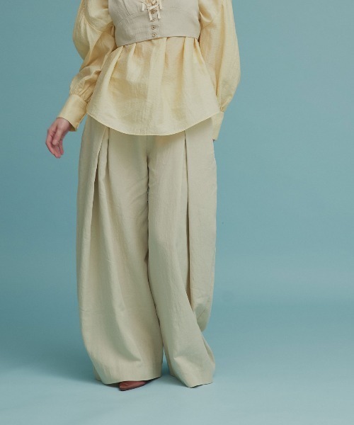 W:Huku(フーク)の「【W:Huku / ドライタッチツイル】クロス タック ワイド スラックス パンツ / Dry-Touch Twill Cross-Weave Wide-Leg Pants(スラックス・レディース・ブラック/ベージュ・M/L)」の18枚目の写真