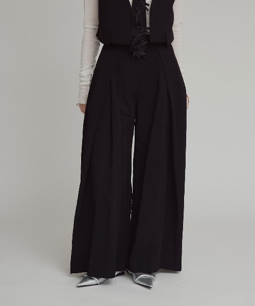 W:Huku(フーク)の「【W:Huku / ドライタッチツイル】クロス タック ワイド スラックス パンツ / Dry-Touch Twill Cross-Weave Wide-Leg Pants(スラックス・レディース・ブラック/ベージュ・M/L)」の19枚目の写真