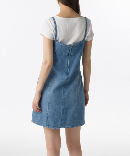 MUSINSA STANDARD WOMAN(ムシンサスタンダードウーマン)の「ウーマンズデニムストラップミニドレス【ライトインディゴ】(ワンピース・レディース・その他・XS/S/M/L)」の7枚目の写真