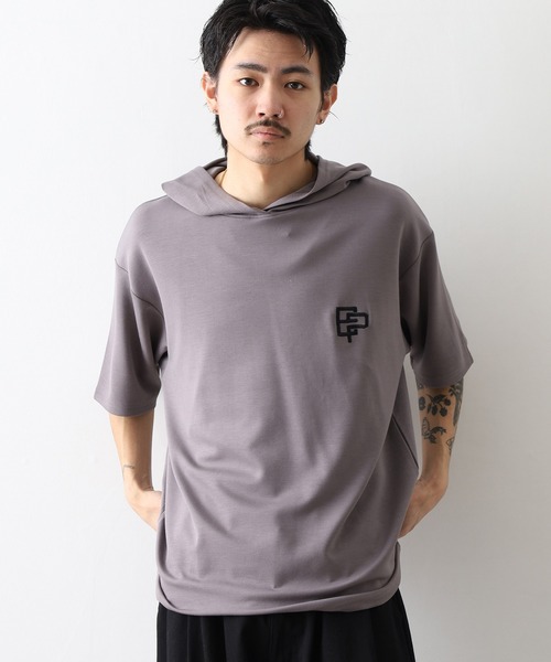 FUNALIVE(ファンアライブ)の「フード付き ロゴ 刺繍 半袖 Tシャツ(Tシャツ/カットソー・メンズ・レディッシュグレー/ホワイト/ネイビー/ブラック・M/L/LL)」の3枚目の写真