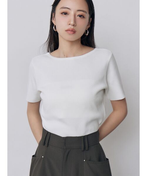 MURUA(ムルーア)の「【接触冷感】前後2WAYデコルテオープンハーフニット【近赤外線カット】 夏服(ニット/セーター・レディース・ブラック/レッド/ホワイト・FREE)」の1枚目の写真