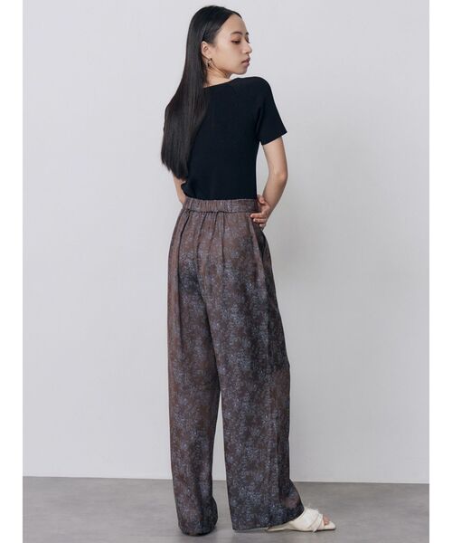 MURUA(ムルーア)の「【接触冷感】前後2WAYデコルテオープンハーフニット【近赤外線カット】 夏服(ニット/セーター・レディース・ブラック/レッド/ホワイト・FREE)」の12枚目の写真
