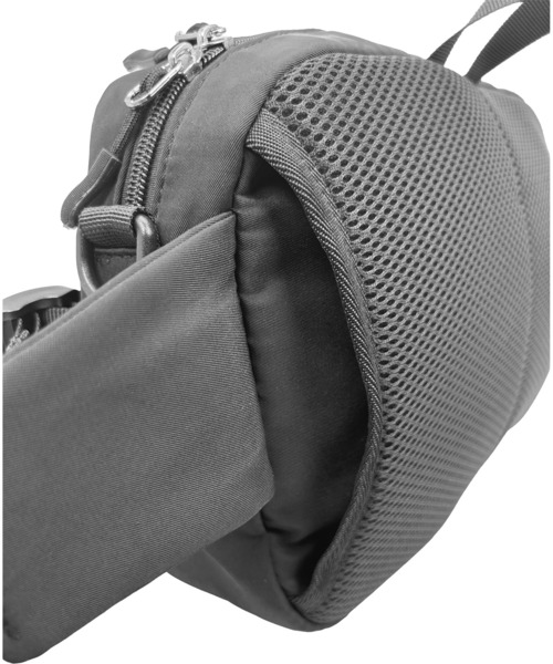 JEMORGAN(ジェーイーモーガン)の「JEMORGAN/ジェーイーモーガン2WAY多収納オーバルボディバグ/ショルダー/ユニセックス(ショルダーバッグ・メンズ・ブラック/グレー・FREE)」の16枚目の写真