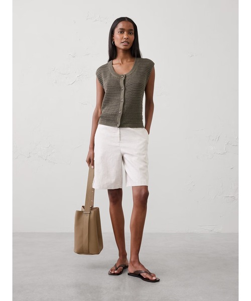 BANANA REPUBLIC FACTORY STORE（バナナリパブリック ファクトリーストア）の「BANANA REPUBLIC FACTORY STORE　　ハイライズリネンブレンドバミューダショートパンツ（その他パンツ・レディース・ホワイト/ブラック/ナチュラル・XS/S/M/L）」の6枚目の写真