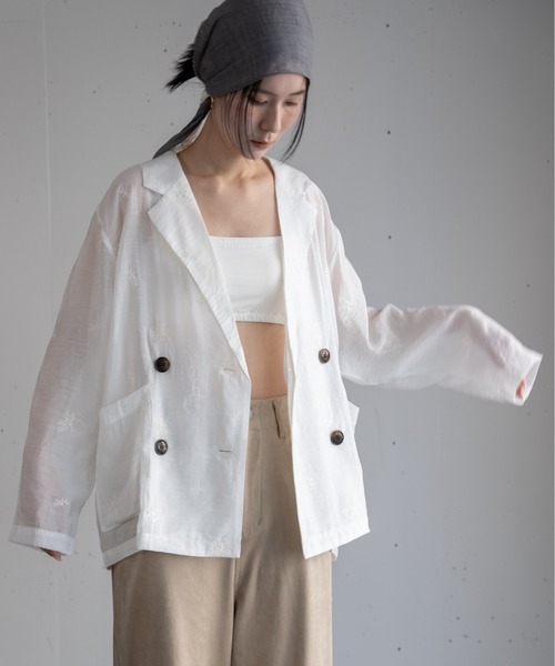 hwyl(ヒュイル)の「刺繍シアージャケット(シャツ/ブラウス・レディース・ブラック/オフホワイト・FREE)」の5枚目の写真