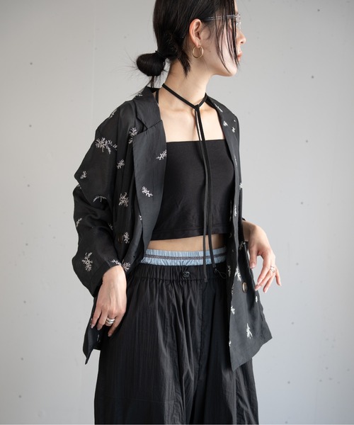 hwyl(ヒュイル)の「刺繍シアージャケット(シャツ/ブラウス・レディース・ブラック/オフホワイト・FREE)」の13枚目の写真