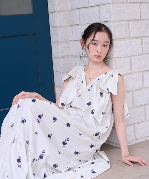 apres jour clair(アプレジュールクレア)の「【apres jour clair】アソート肩リボンワンピース(ワンピース・レディース・チャコールグレー/アイボリー/ブラウン系その他・X-LARGE/フリー)」の10枚目の写真