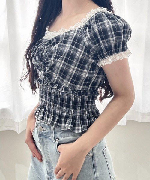 INGNI(イング)の「レースフリル2Wayオフショルブラウス(シャツ/ブラウス・レディース・ブラック系/ネイビー系2/オフホワイト/ホワイト系・M)」の9枚目の写真