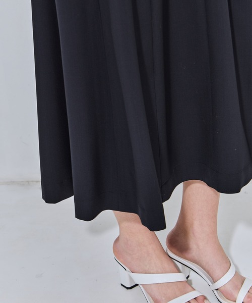 THE TOKYO(ザトウキョウ)の「【THE TOKYO/ザトウキョウ】Cowl Neck Wool Dress/カウルネックサマーウールワンピース(ワンピース・レディース・イエロー/ネイビー/ホワイト・1/2)」の20枚目の写真