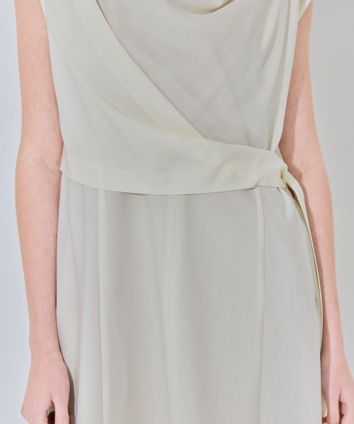 THE TOKYO(ザトウキョウ)の「【THE TOKYO/ザトウキョウ】Cowl Neck Wool Dress/カウルネックサマーウールワンピース(ワンピース・レディース・イエロー/ネイビー/ホワイト・1/2)」の13枚目の写真