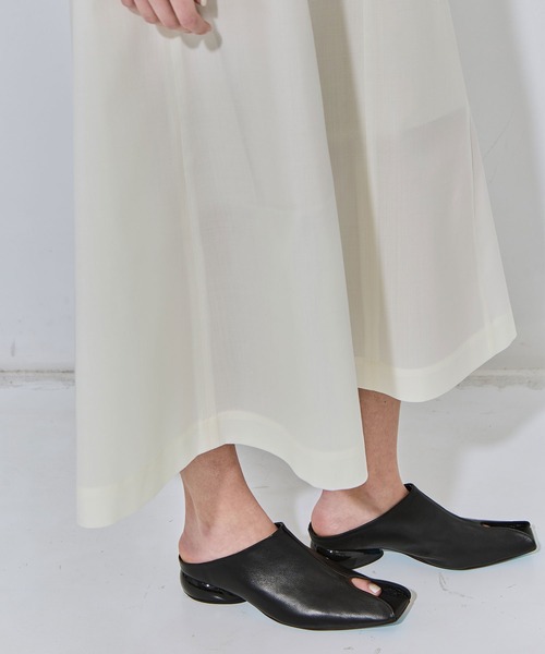 THE TOKYO(ザトウキョウ)の「【THE TOKYO/ザトウキョウ】Cowl Neck Wool Dress/カウルネックサマーウールワンピース(ワンピース・レディース・イエロー/ネイビー/ホワイト・1/2)」の12枚目の写真